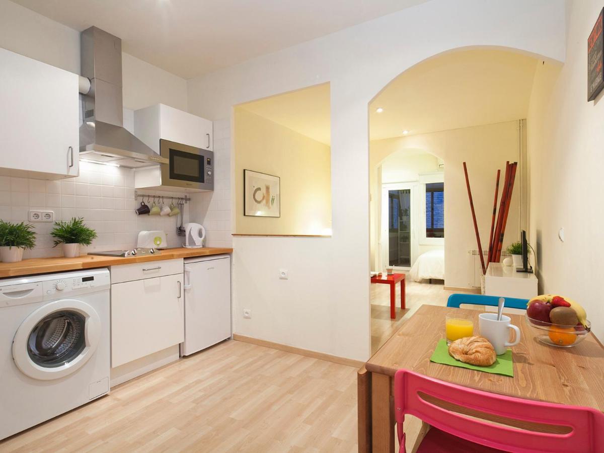 Spot Smart Nomad Bed & Breakfast Barcelona Eksteriør bilde